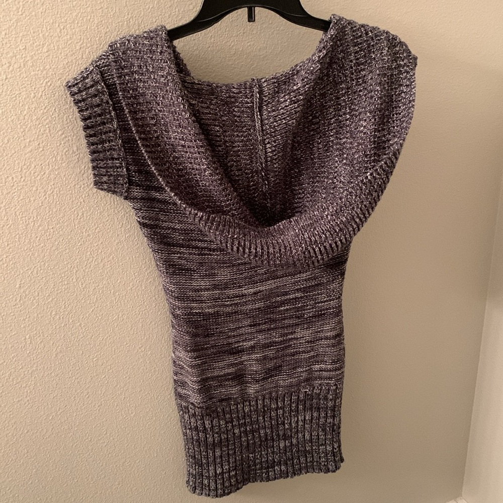 💥Sweater💥 - Picture 2 of 3